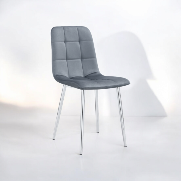 CHAISE ELISA